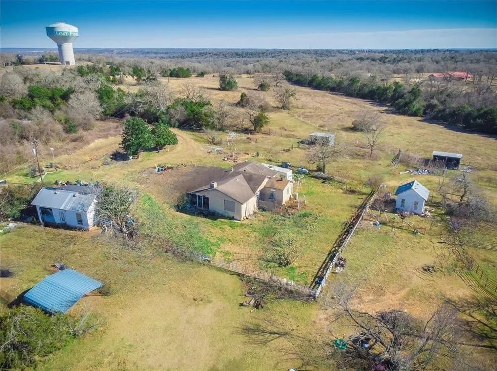 222 Pope Bend Cedar Creek, TX 78612