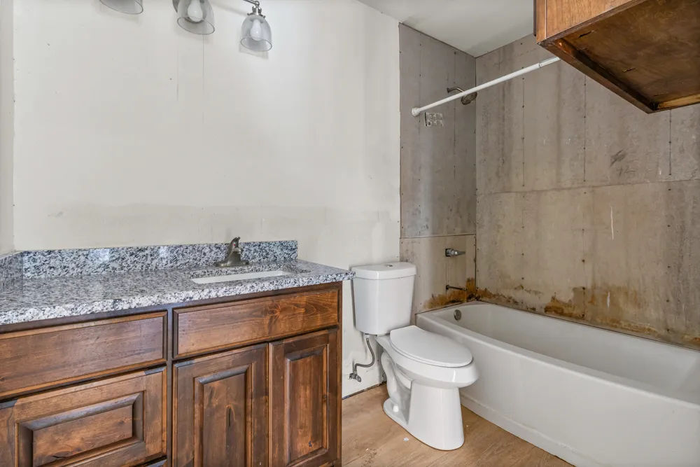 222 Pope Bend Cedar Creek, TX 78612