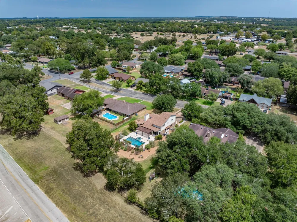 640 S College Street La Grange, TX 78945