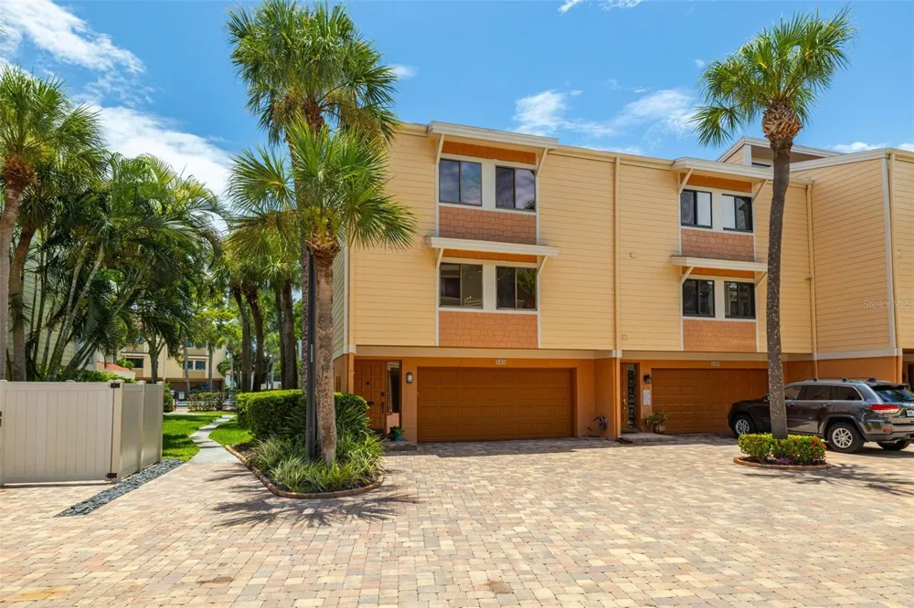 533 SANDY HOOK ROAD Treasure Island, FL 33706