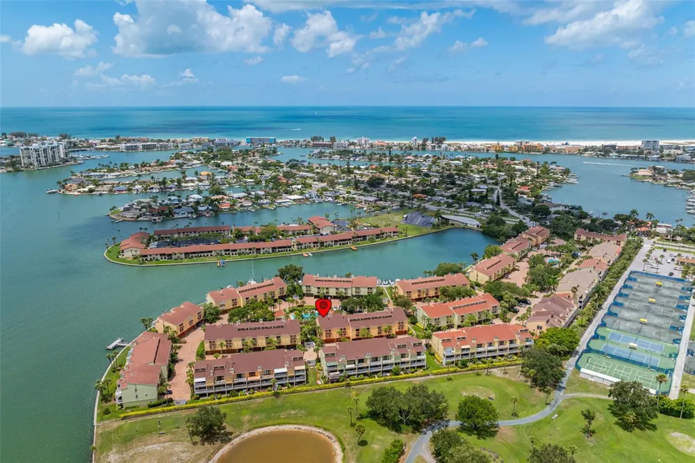 533 SANDY HOOK ROAD Treasure Island, FL 33706