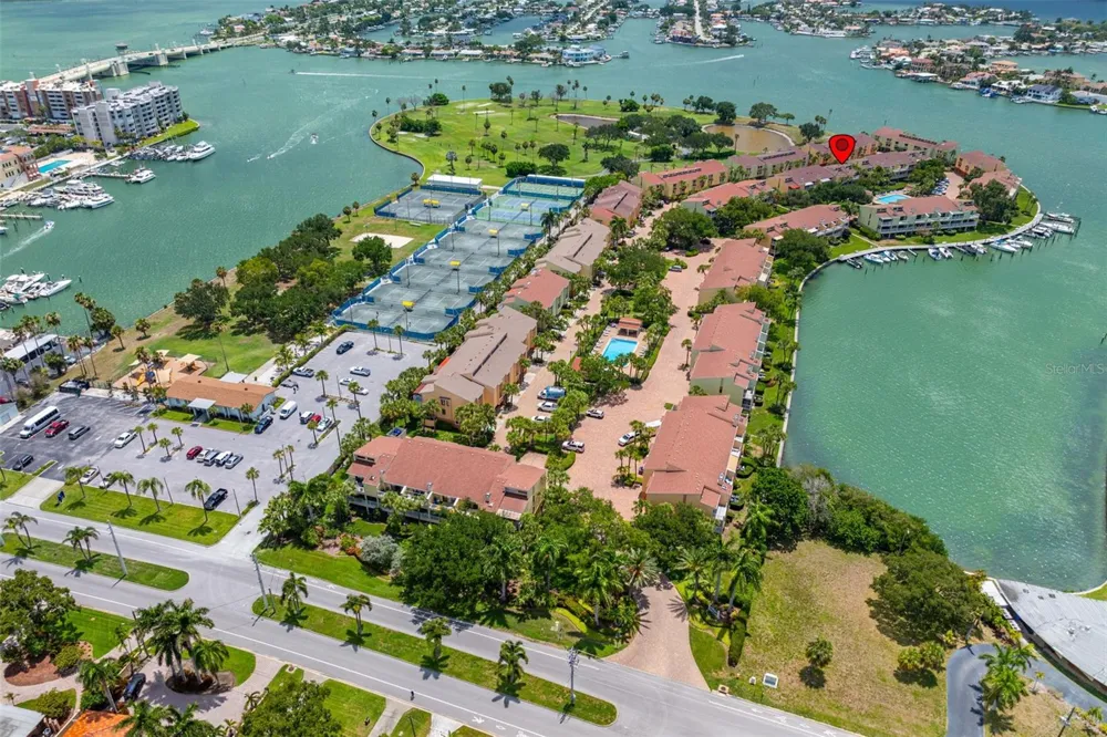 533 SANDY HOOK ROAD Treasure Island, FL 33706