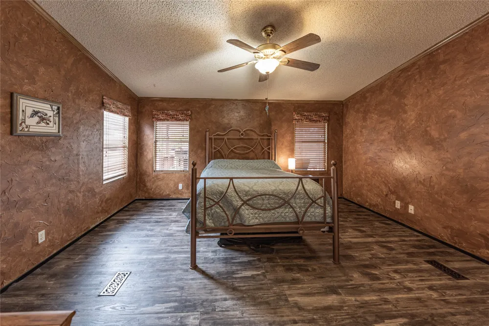 715 Bee Gee Road Driftwood, TX 78619