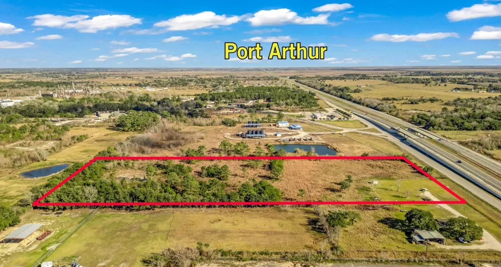 10 Hwy 73 Winnie, TX 77665