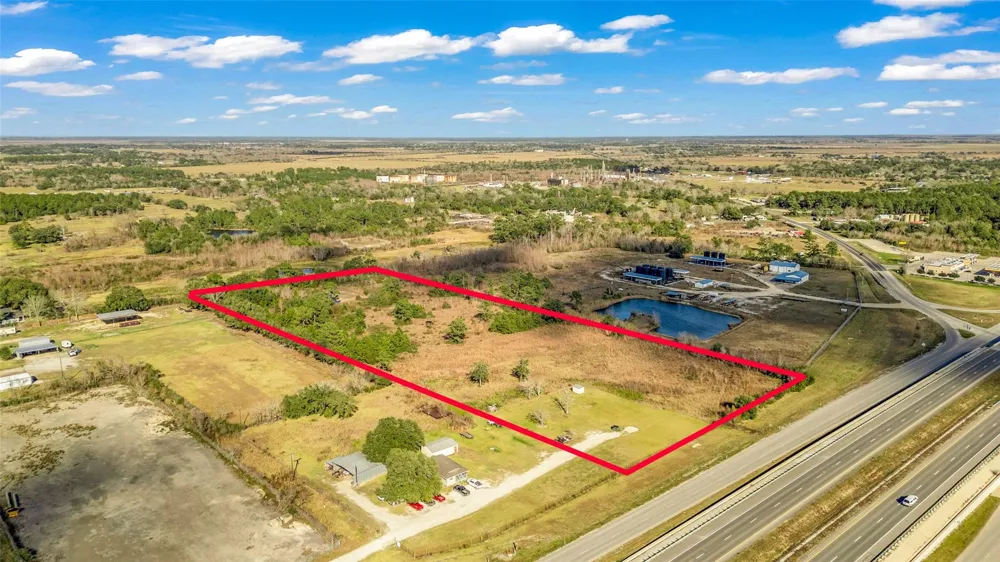 10 Hwy 73 Winnie, TX 77665