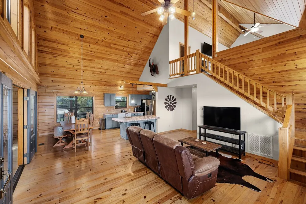 1012 Mourning Dove Canyon Lake, TX 78133