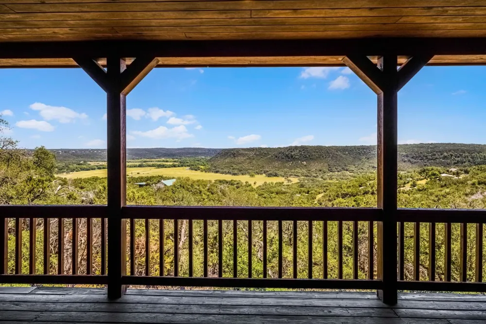 1012 Mourning Dove Canyon Lake, TX 78133