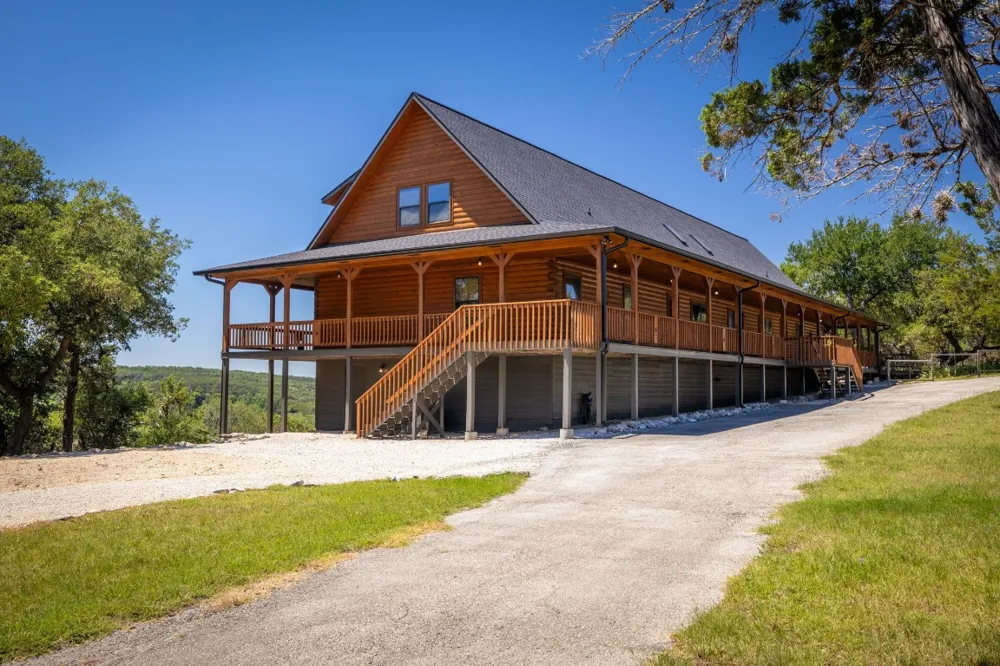 1012 Mourning Dove Canyon Lake, TX 78133
