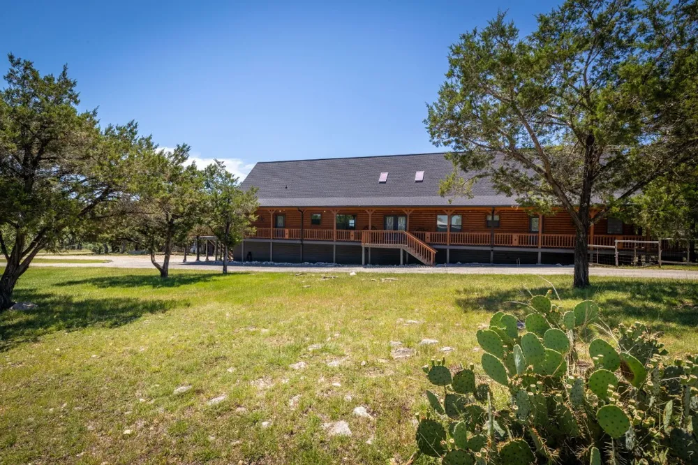 1012 Mourning Dove Canyon Lake, TX 78133