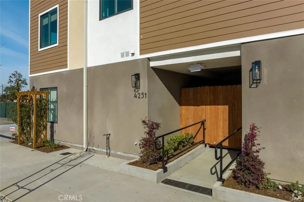 4251 E Live Oak Ave #8 Arcadia, CA 91006
