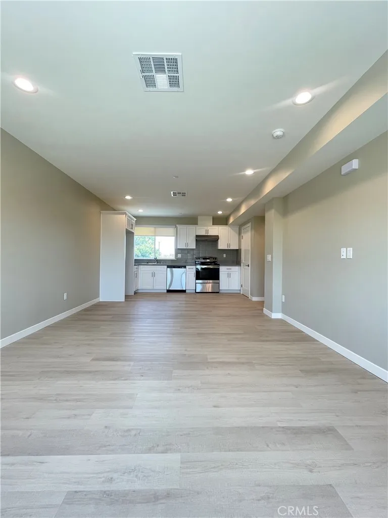 4251 E Live Oak Ave #8 Arcadia, CA 91006