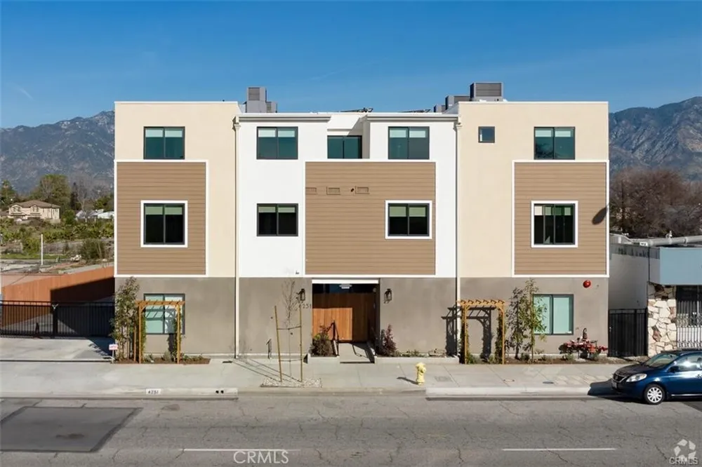 4251 E Live Oak Ave #8 Arcadia, CA 91006