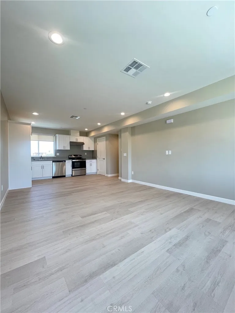 4251 E Live Oak Ave #8 Arcadia, CA 91006