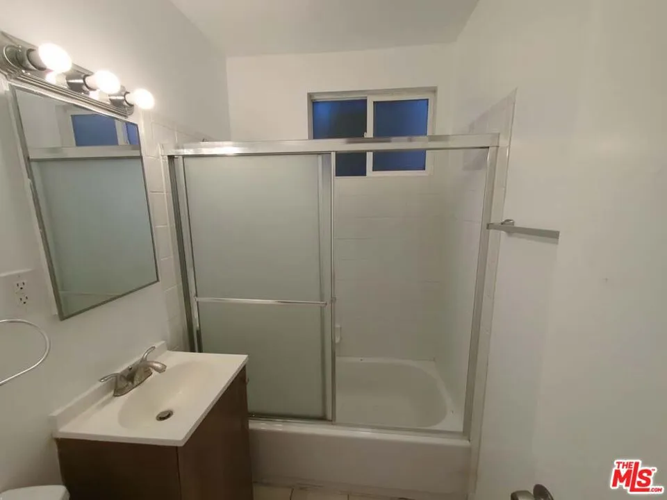 9815 Imperial Highway #9 Downey, CA 90242