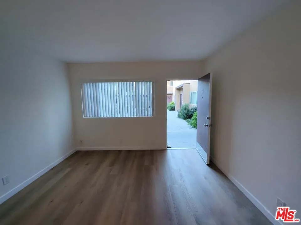 9815 Imperial Highway #9 Downey, CA 90242