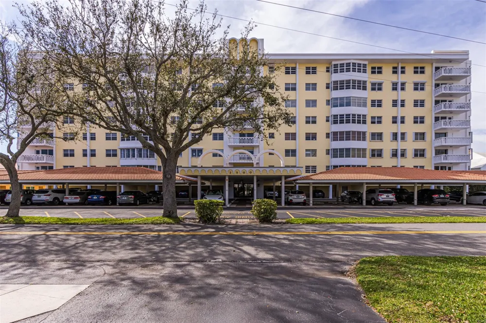 2500 NE 48th Lane #609