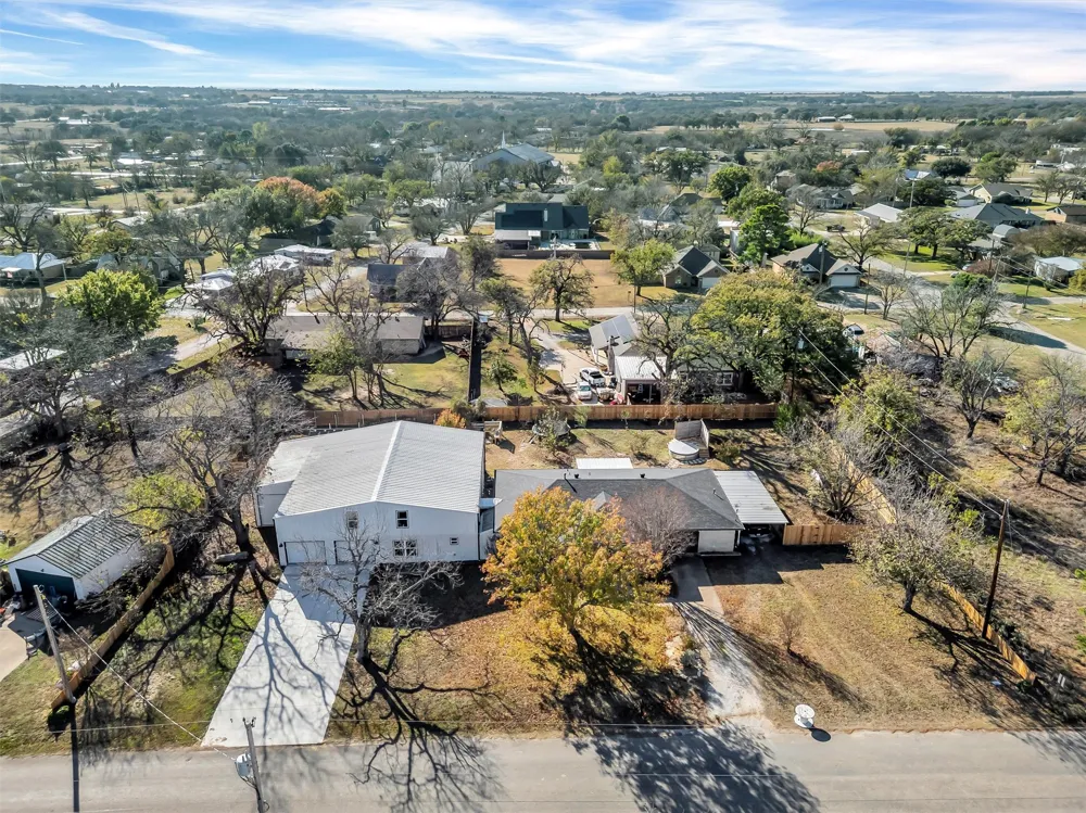 406 Oak Lane Tolar, TX 76476