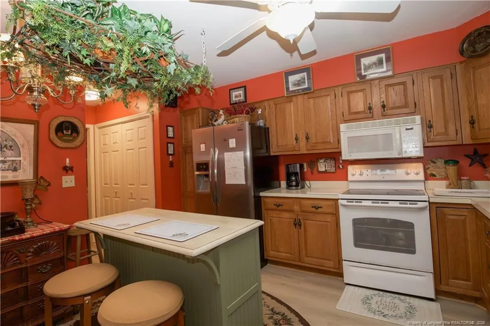 642 Redwood Drive Southern Pines, NC 28387