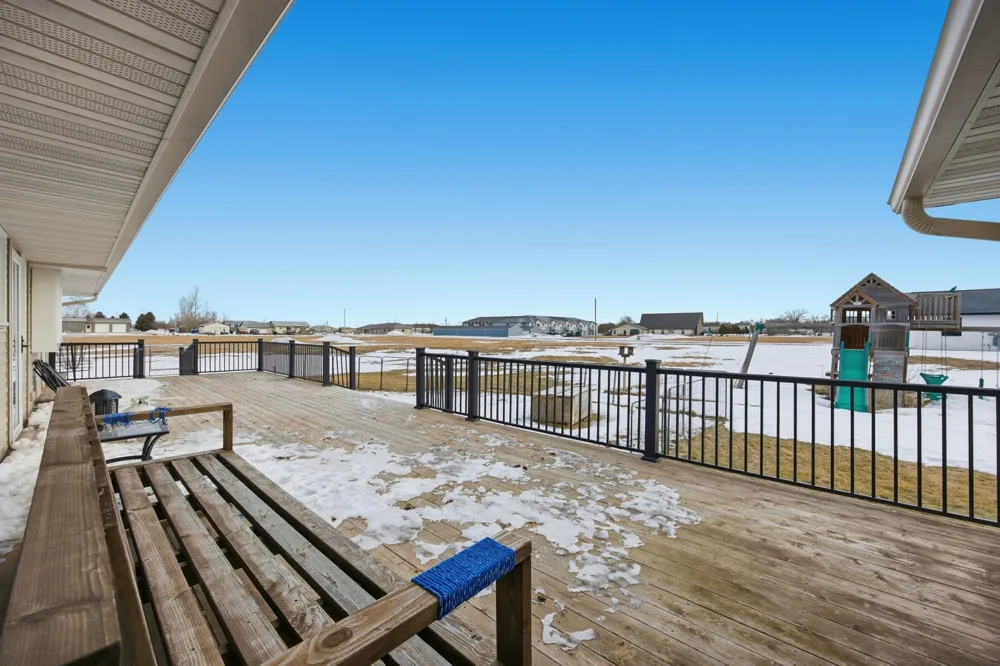 213 5th Street NW Gwinner, ND 58040