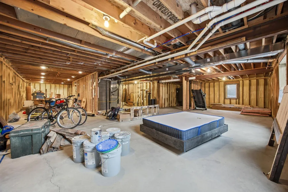 213 5th Street NW Gwinner, ND 58040