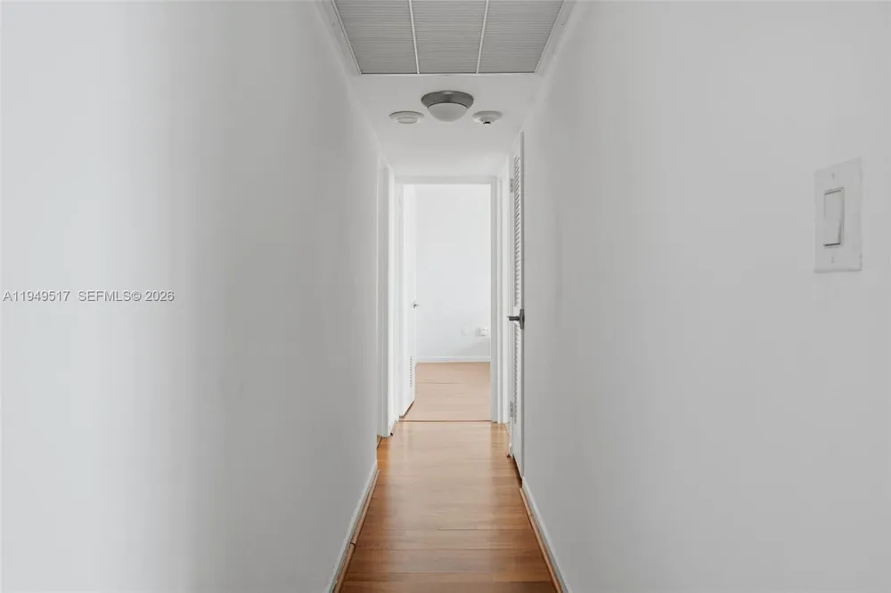 10275 Collins Ave #718 Bal Harbour, FL 33154