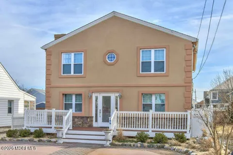 106 Elizabeth Avenue