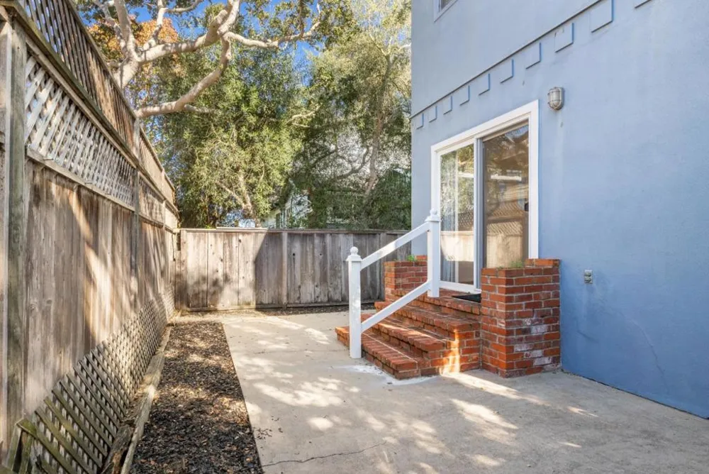 514 6th Street Pacific Grove, CA 93950