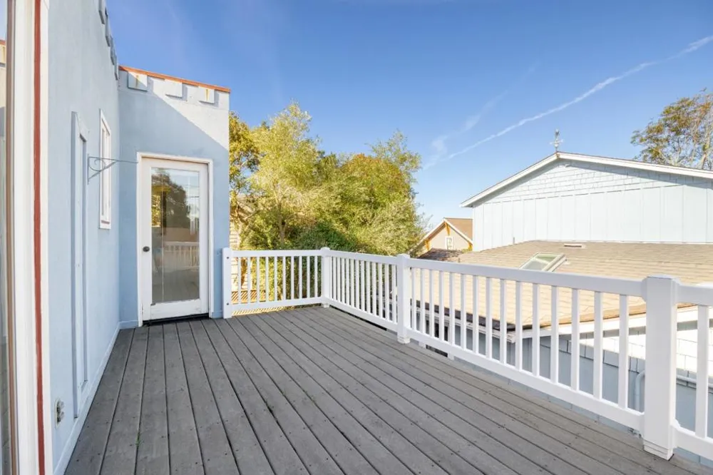 514 6th Street Pacific Grove, CA 93950