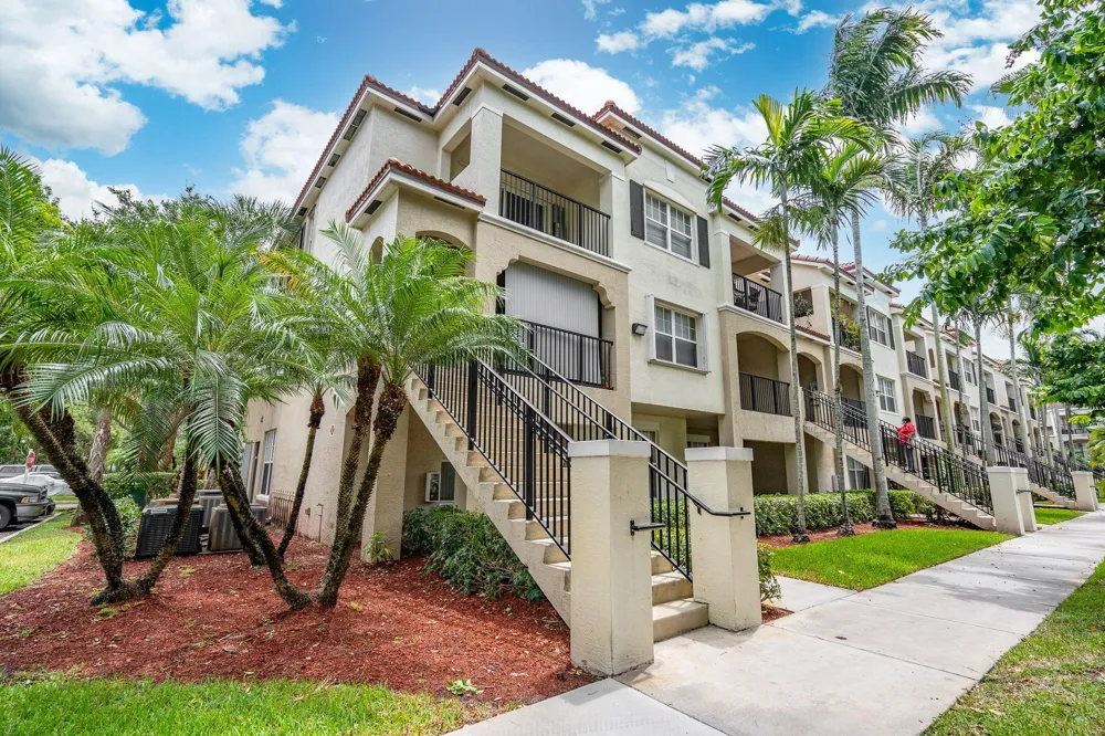 5840 W Sample Road #301