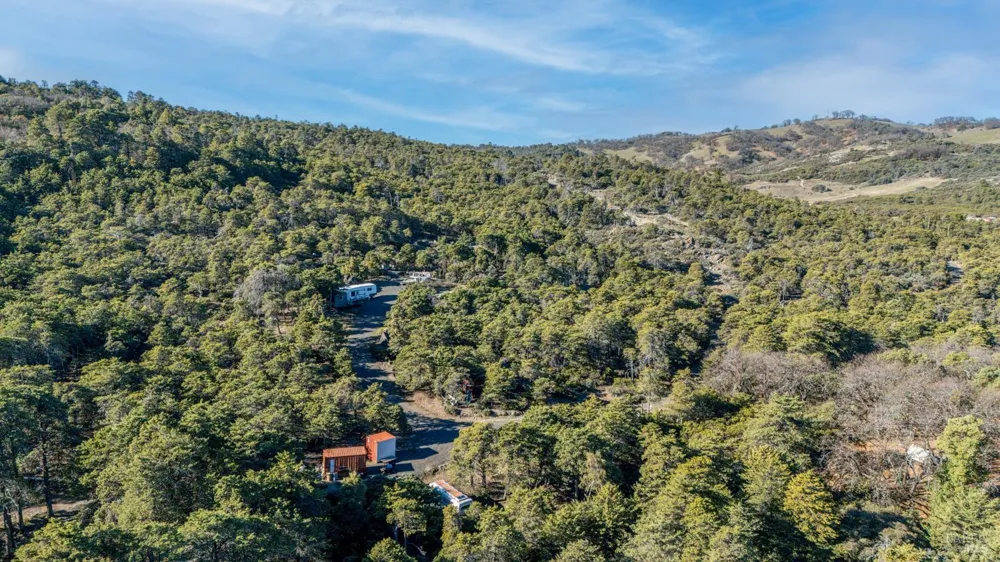6775 County Road 110 Hopland, CA 95449