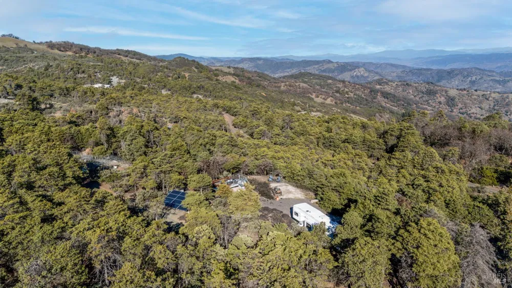 6775 County Road 110 Hopland, CA 95449