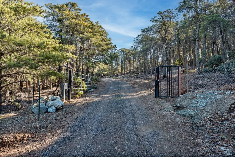 6775 County Road 110 Hopland, CA 95449