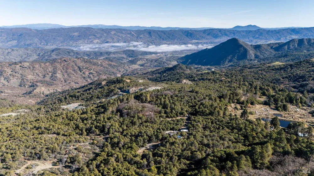 6775 County Road 110 Hopland, CA 95449