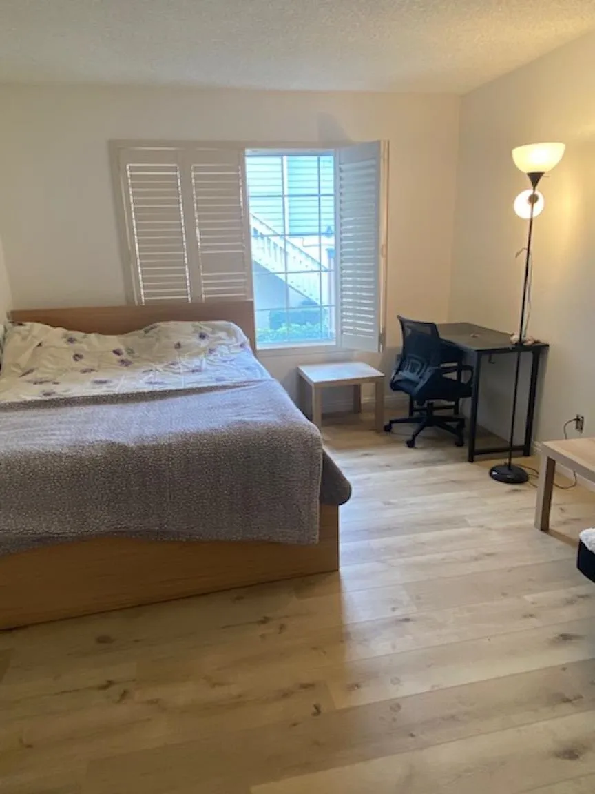65 Glenwood Hercules, CA 94547