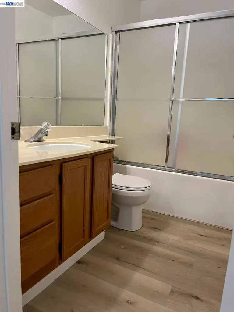 65 Glenwood Hercules, CA 94547