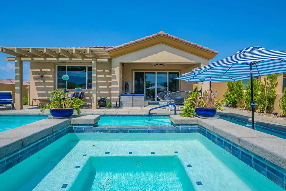 67385 Zuni Court Cathedral City, CA 92234