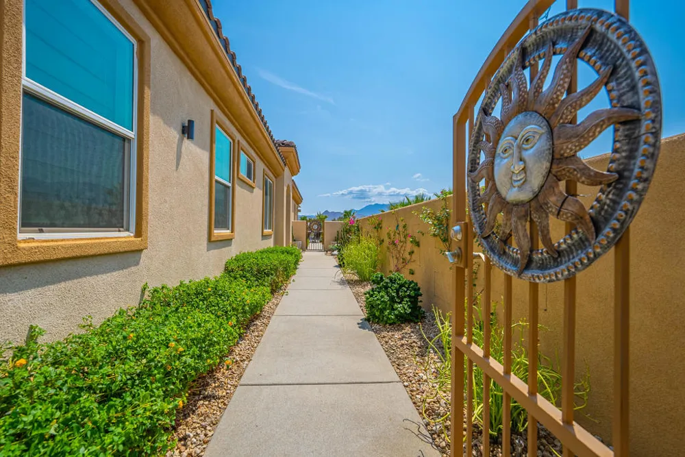 67385 Zuni Court Cathedral City, CA 92234