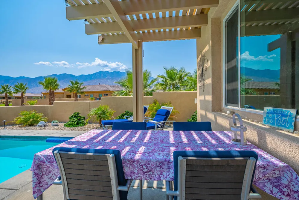 67385 Zuni Court Cathedral City, CA 92234