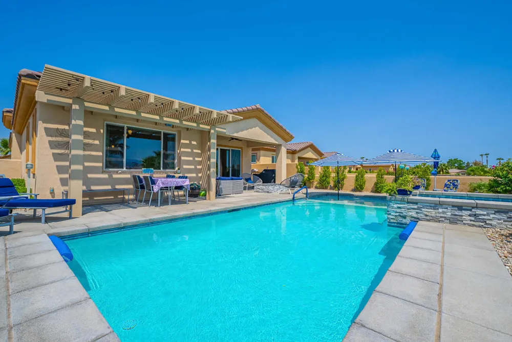 67385 Zuni Court Cathedral City, CA 92234