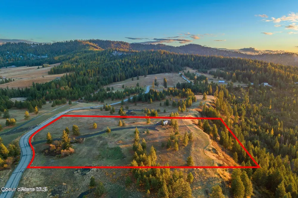 L4 B1 Hawk Road Harrison, ID 83833