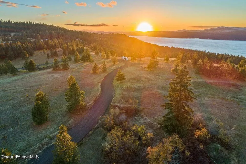 L4 B1 Hawk Road Harrison, ID 83833