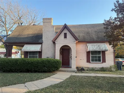 2600 COLONIAL