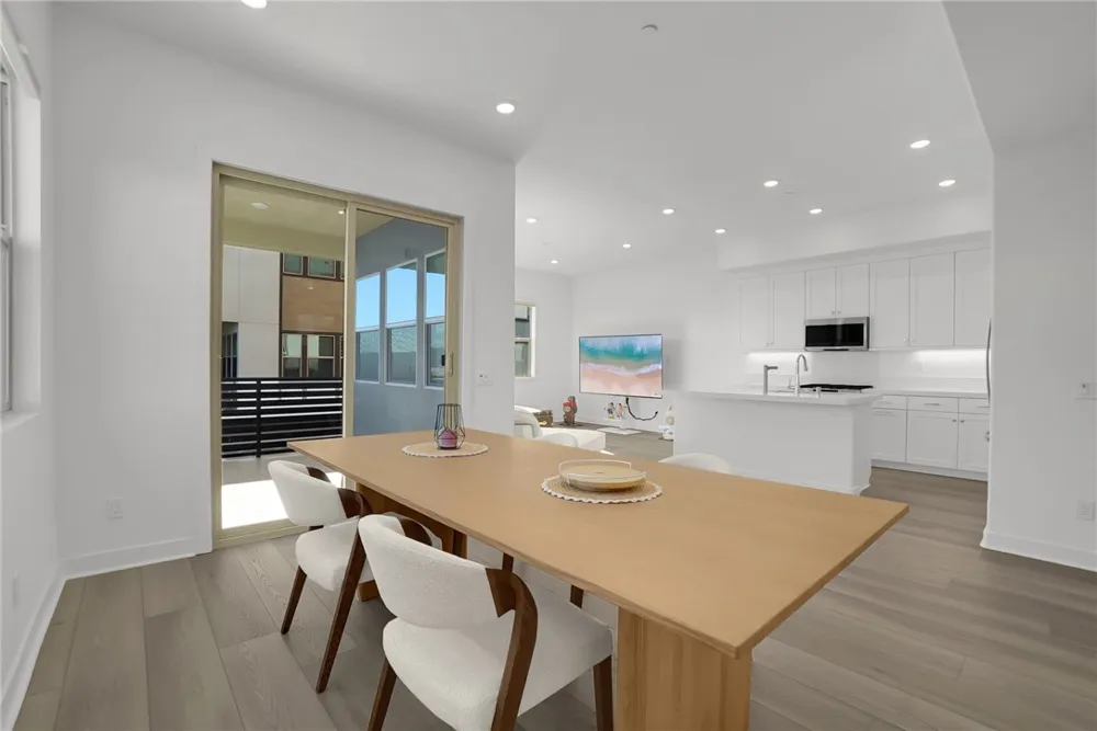 1958 Hollyleaf Terrace Montebello, CA 90640