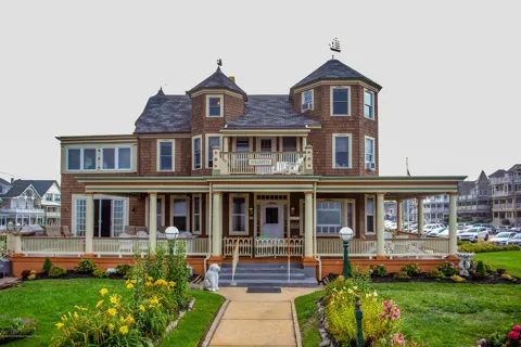 19 Ocean Avenue