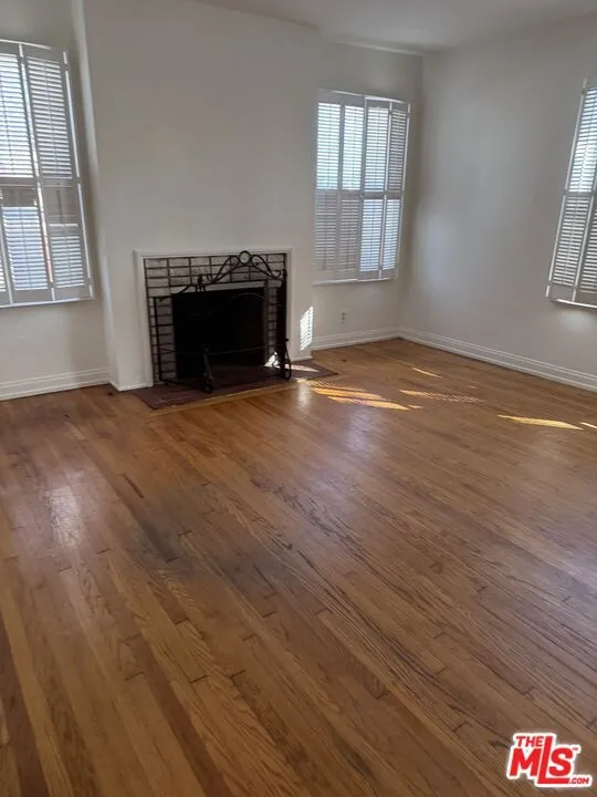 10717 National Place