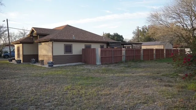 710 W Viggo Street Hebbronville, TX 78361