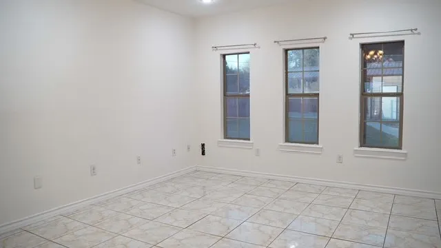710 W Viggo Street Hebbronville, TX 78361