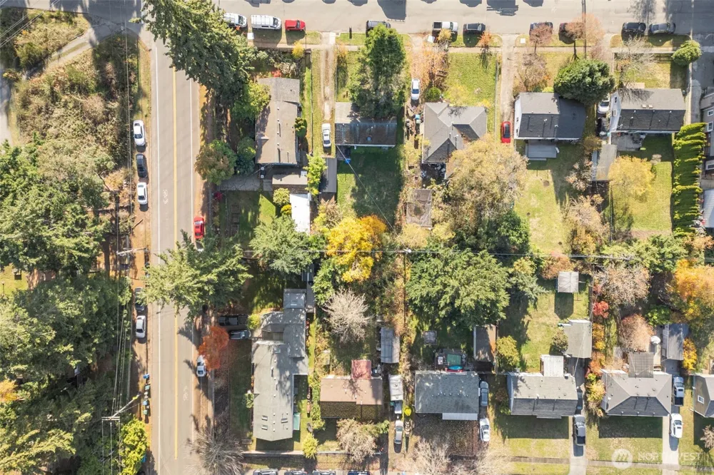 190 XX 10th  (Assemblage) Avenue NE Shoreline, WA 98155