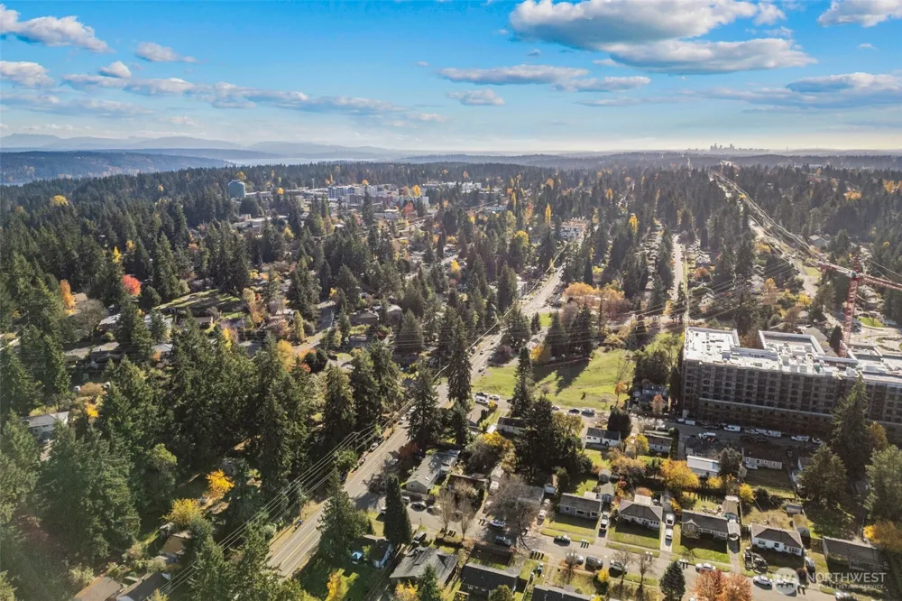190 XX 10th  (Assemblage) Avenue NE Shoreline, WA 98155