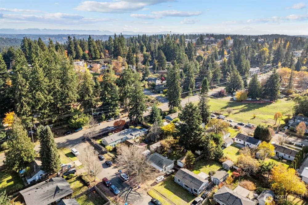 190 XX 10th  (Assemblage) Avenue NE Shoreline, WA 98155